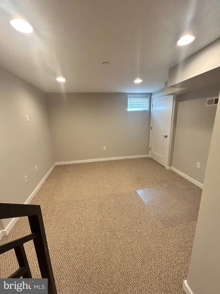 2135 Mountain St - Photo 7 of 16