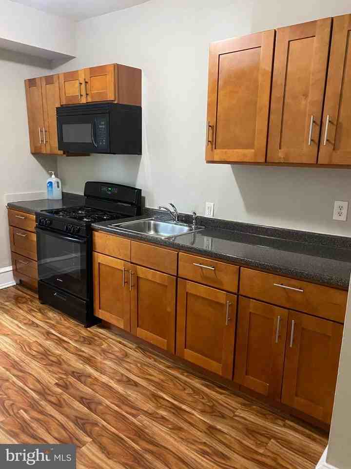 5938 Walnut St - Photo 3 of 13