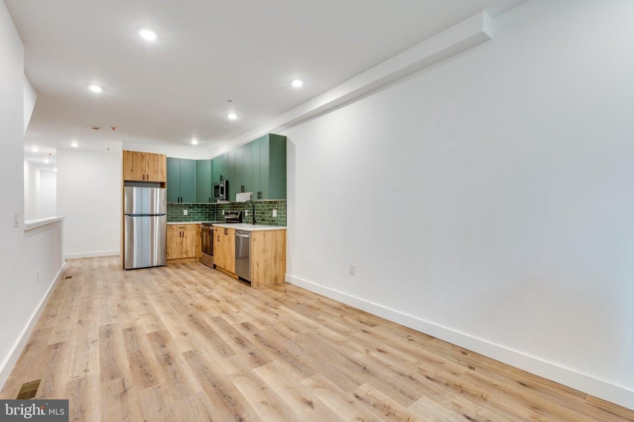 2617 N 11th St #1 - Photo 2 of 16