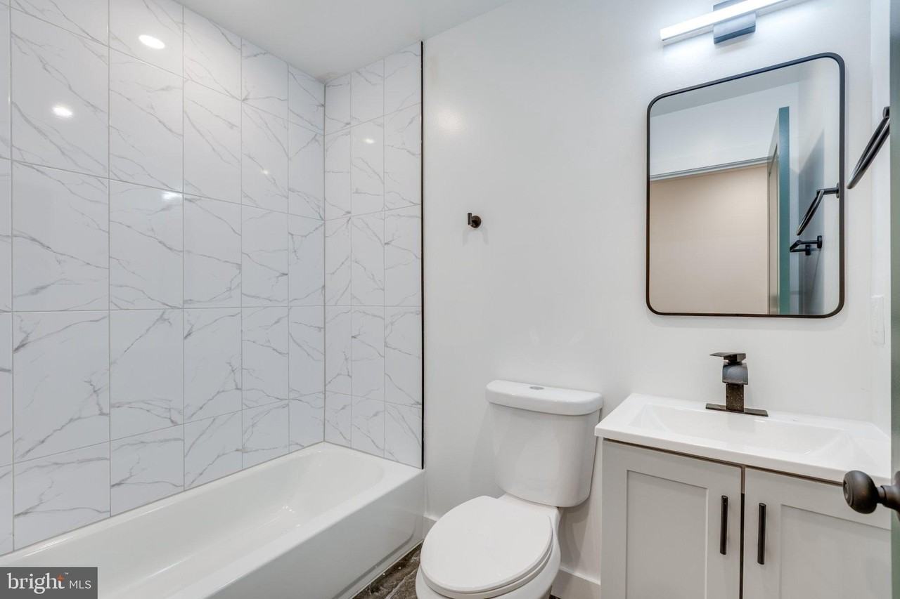 2617 N 11th St #1 - Photo 5 of 16