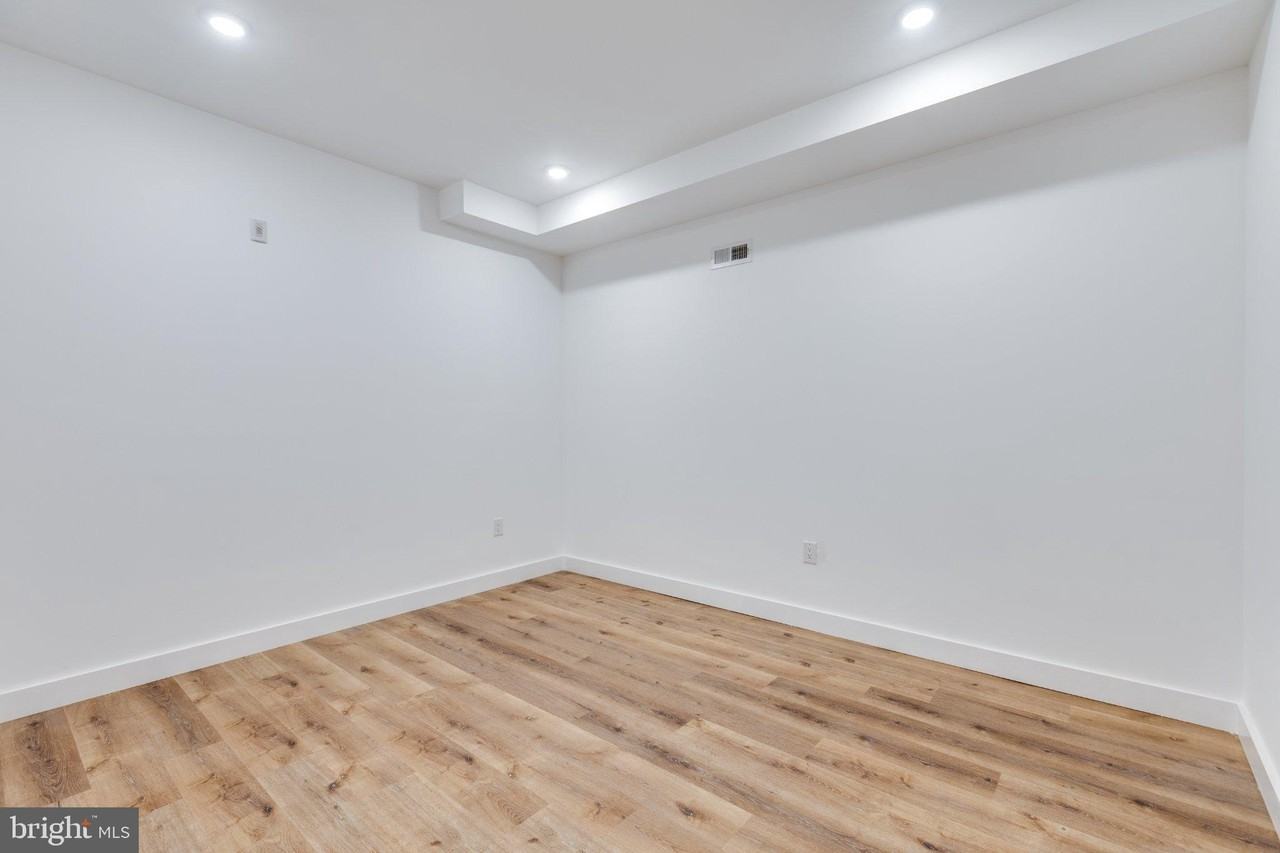 2617 N 11th St #1 - Photo 6 of 16