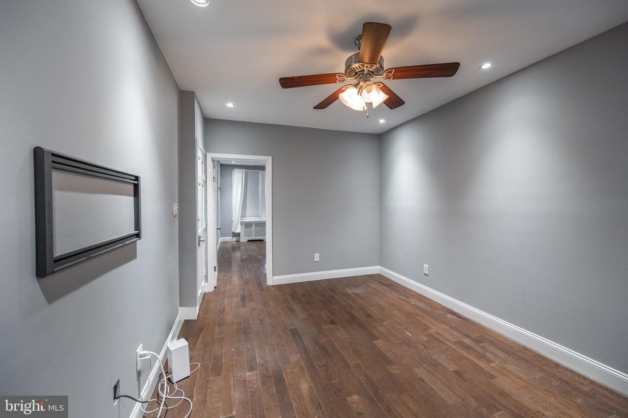 2635 E Somerset St #1 - Photo 4 of 18