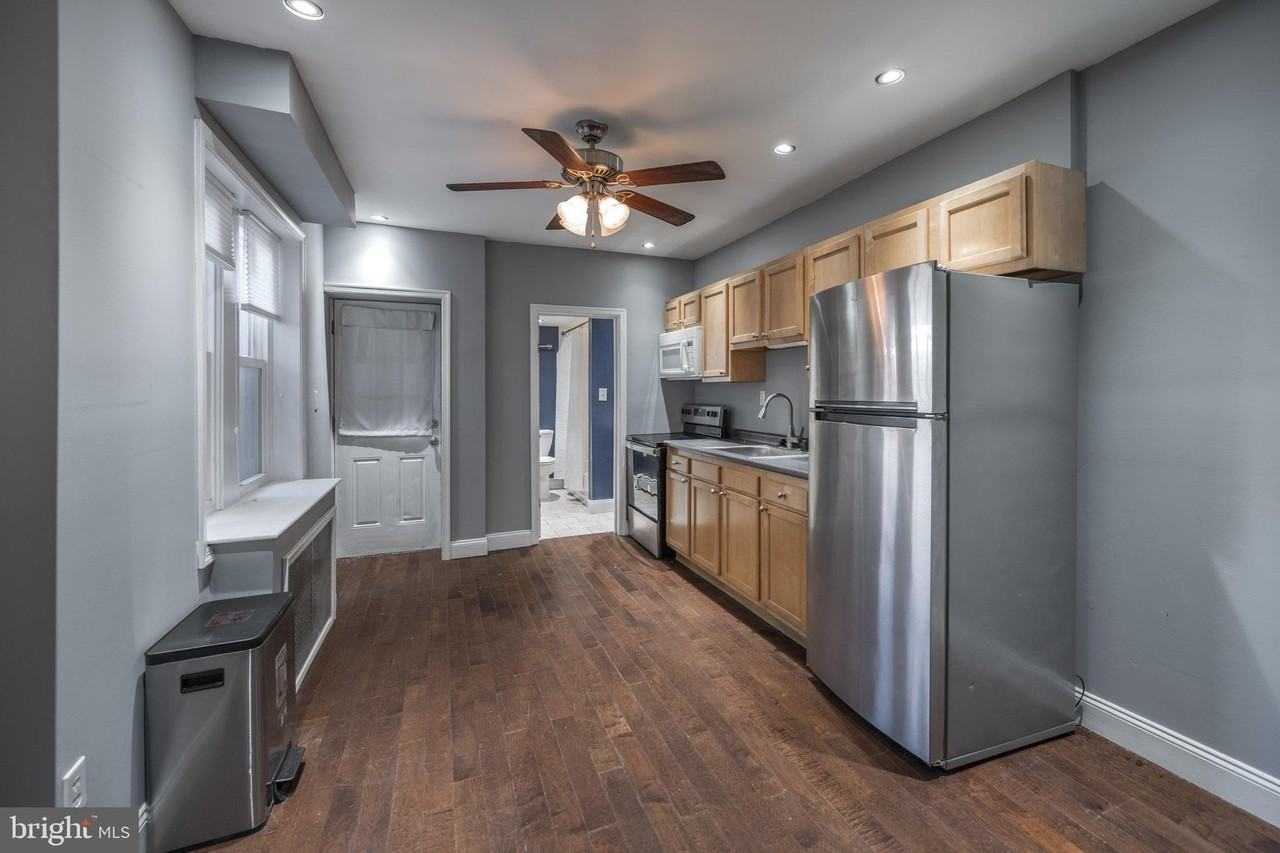 2635 E Somerset St #1 - Photo 5 of 18