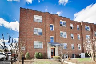 1722 N Quinn St #103 - Photo 1 of 1