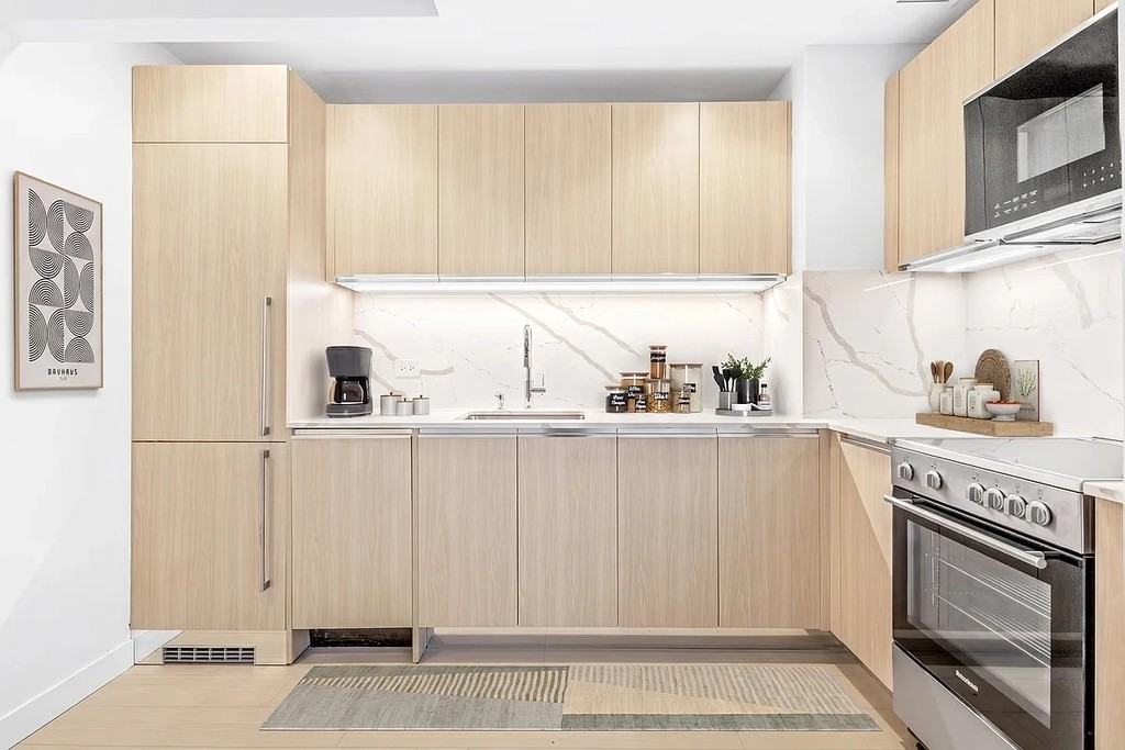 1 West Street #1519 - Photo 4 of 11