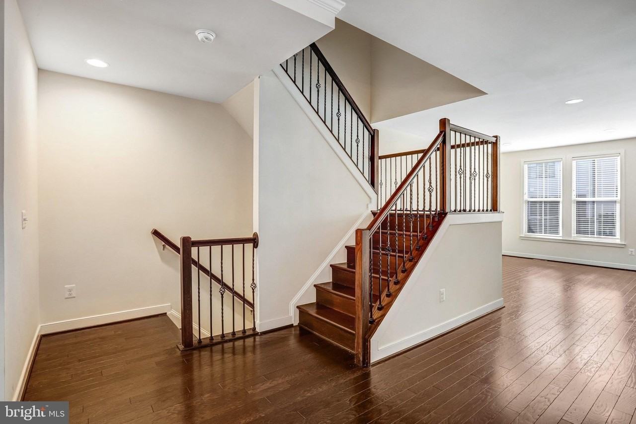 42287 Crawford Ter - Photo 3 of 46