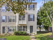 20235 Brookview Sq - Photo 1 of 1