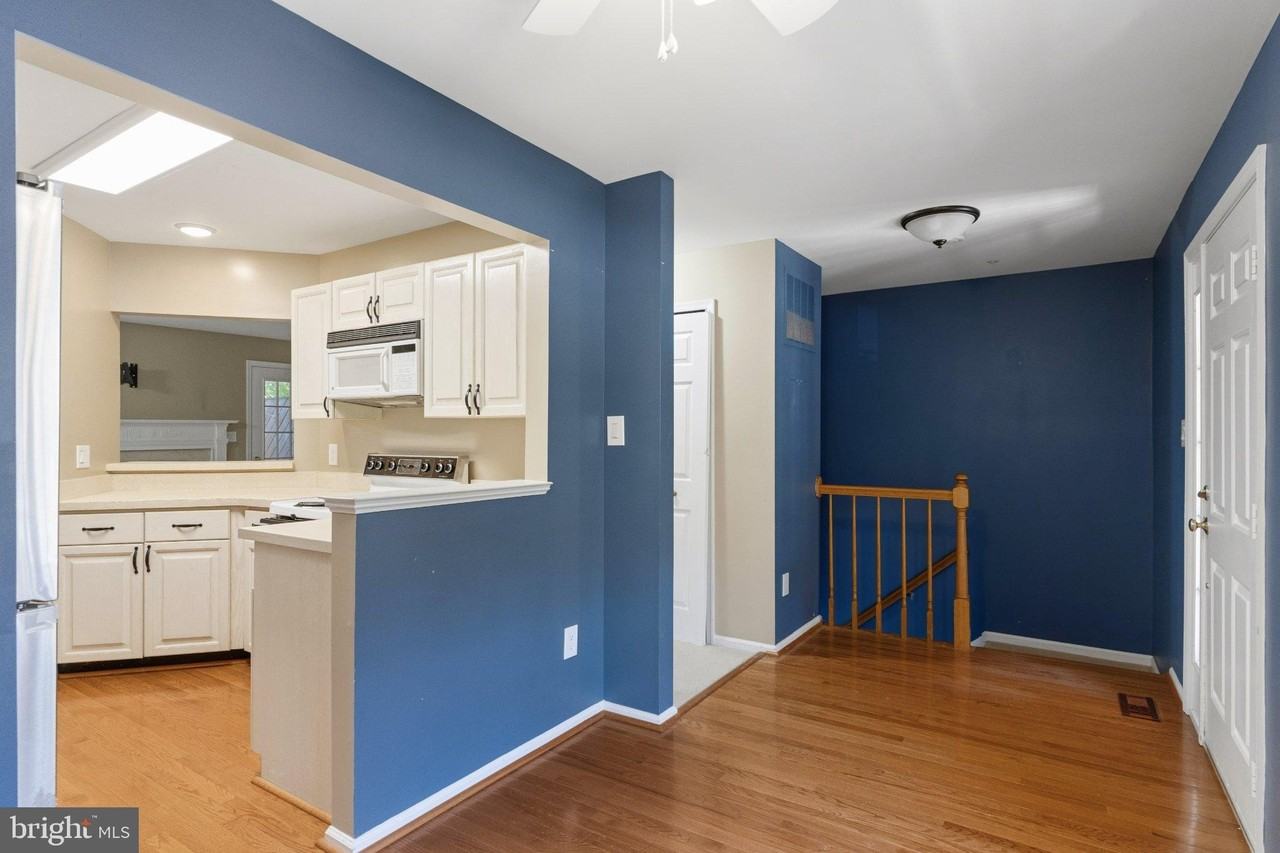 11488 Corinthia Ct - Photo 7 of 30