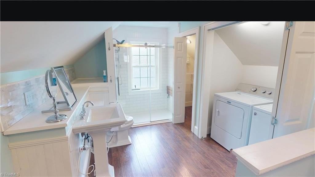 1047 Ebert St - Photo 5 of 7