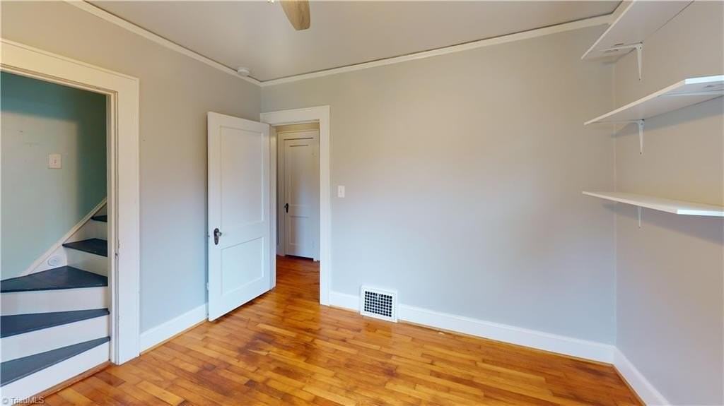 1047 Ebert St - Photo 7 of 7