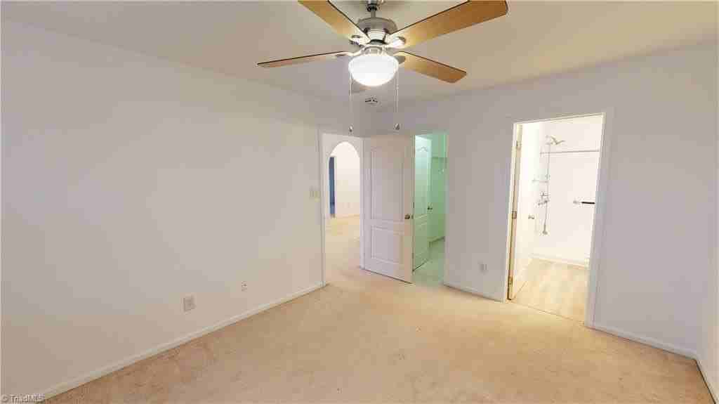 4209 Smith Farm Ln - Photo 3 of 5