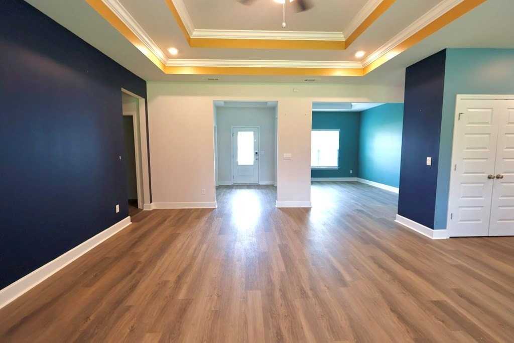 2017 Tottenham Dr - Photo 5 of 26