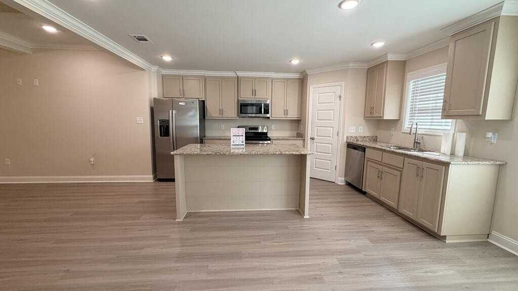 2048 Meadow Cove Dr - Photo 6 of 28