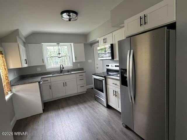 621 Woodland Ave - Photo 7 of 21