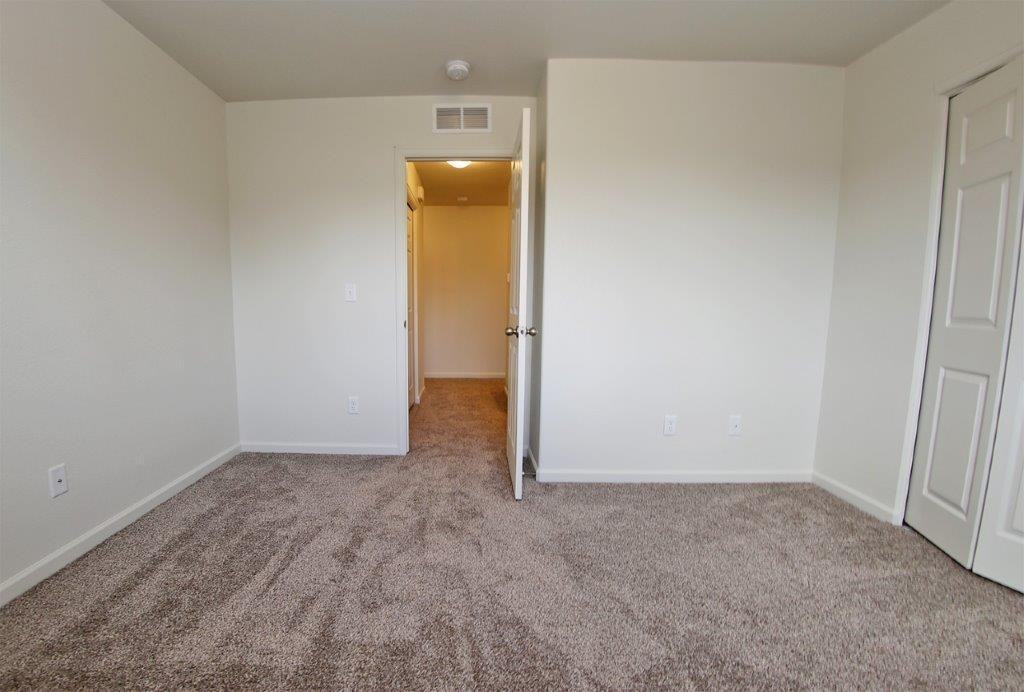 6334 Yellowstone Rd #D - Photo 5 of 11