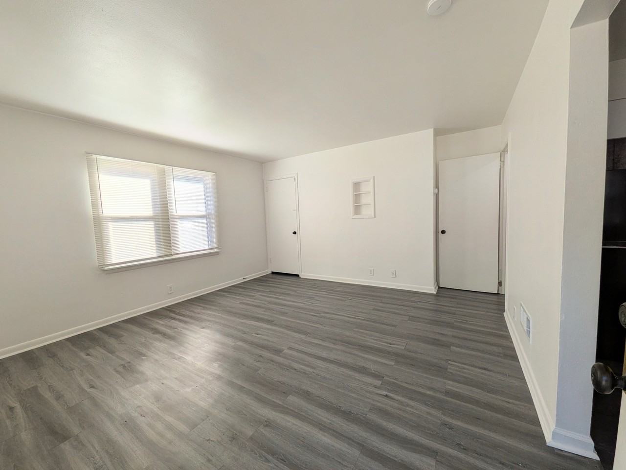 1001 Garfield Ave #1 - Photo 4 of 7