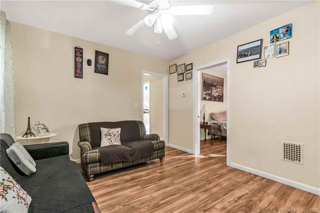 43 45 Jackson Ave, #1 - Photo 4 of 6