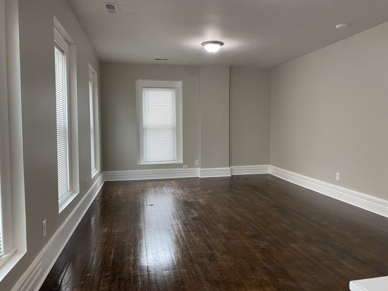 305 N State St #305-1-2 - Photo 2 of 7