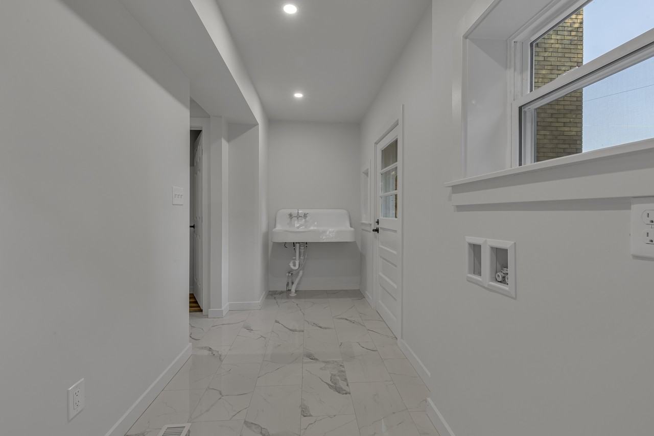 77 Beaver St - Photo 7 of 14