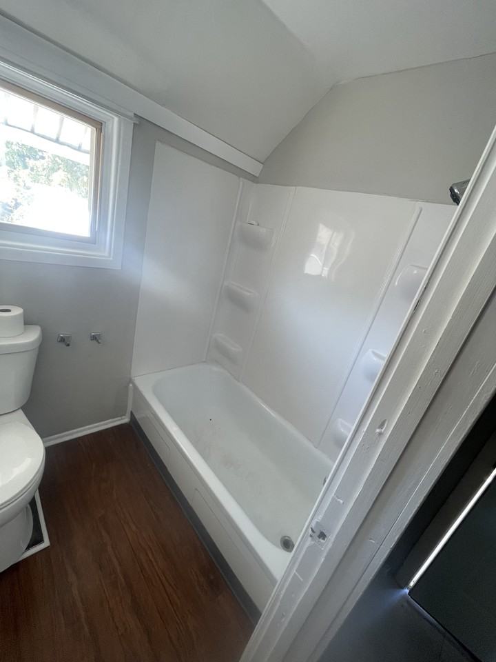351 Leader St #351-2 - Photo 4 of 8