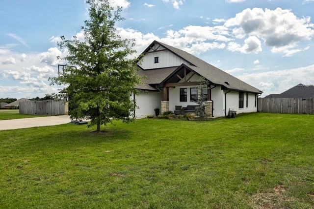 8430 Hidden Creek Dr - Photo 3 of 36