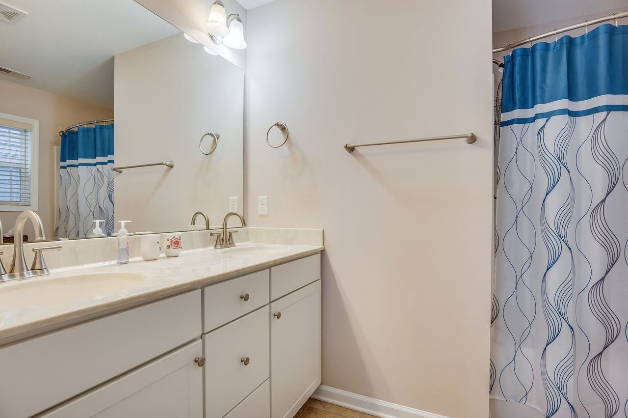309 Vesta Ct - Photo 2 of 48