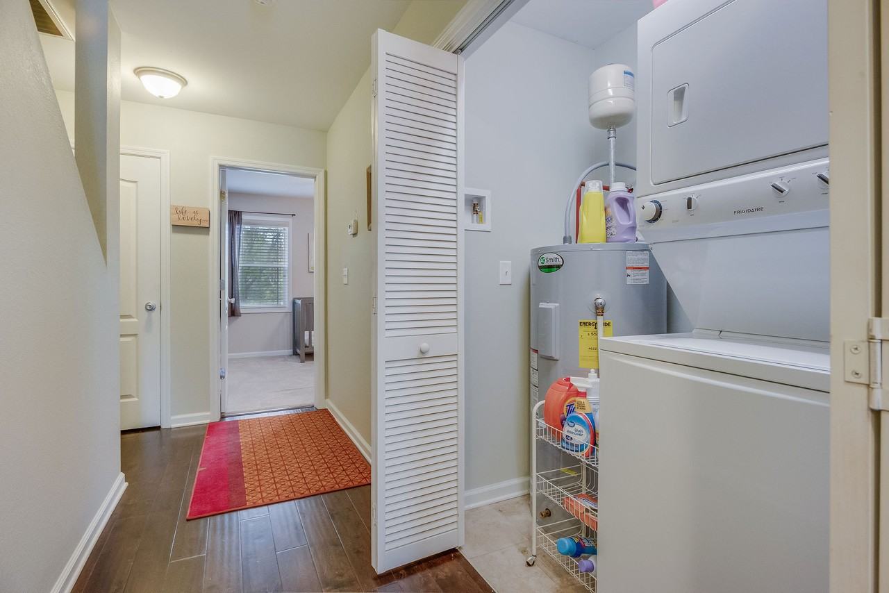 309 Vesta Ct - Photo 4 of 48
