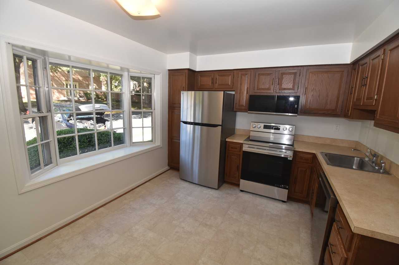 9255 Bailey Ln - Photo 2 of 22