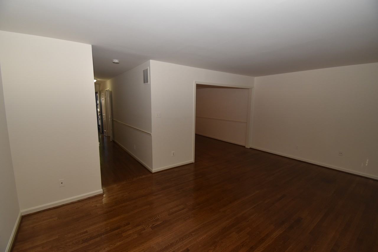 9255 Bailey Ln - Photo 7 of 22