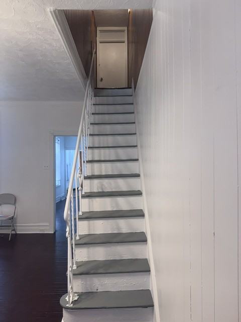 819 Pear St - Photo 2 of 8