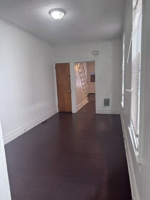 819 Pear St - Photo 4 of 8