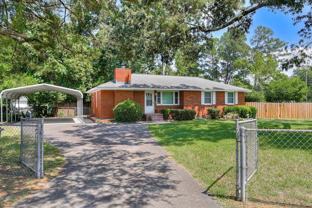 218 Pinehurst Dr - Photo 1 of 1