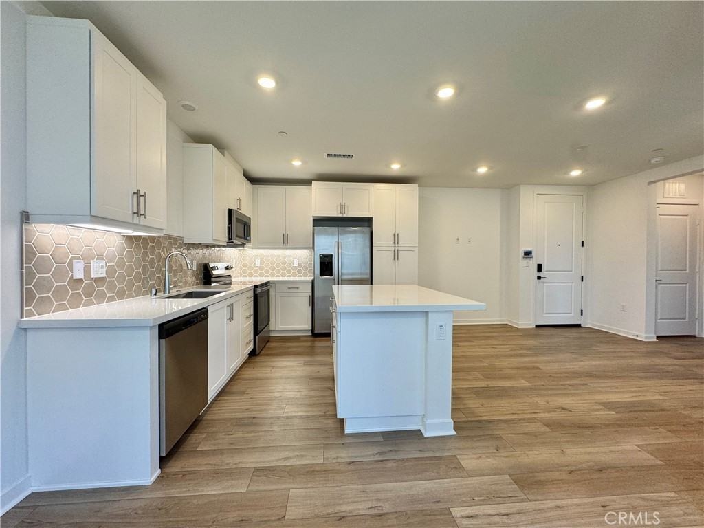 12925 Paradiso Dr Unit 204 - Photo 7 of 29