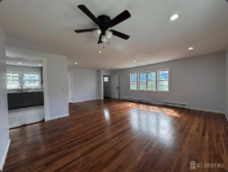20 Noe St - Photo 5 of 21