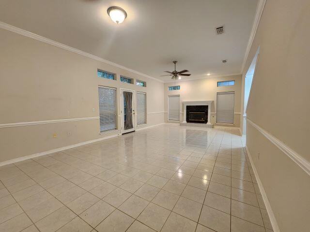 2421 Rocky Shores Dr - Photo 4 of 20
