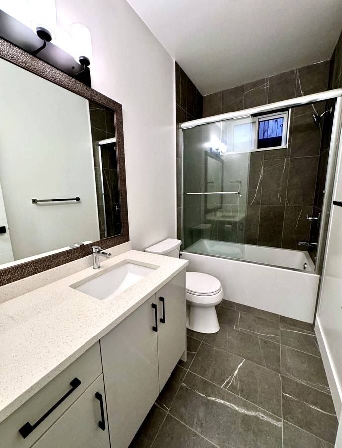 16780 21 Avenue - Photo 3 of 6