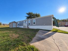 709 N Collins Fwy #5 - Photo 1 of 1