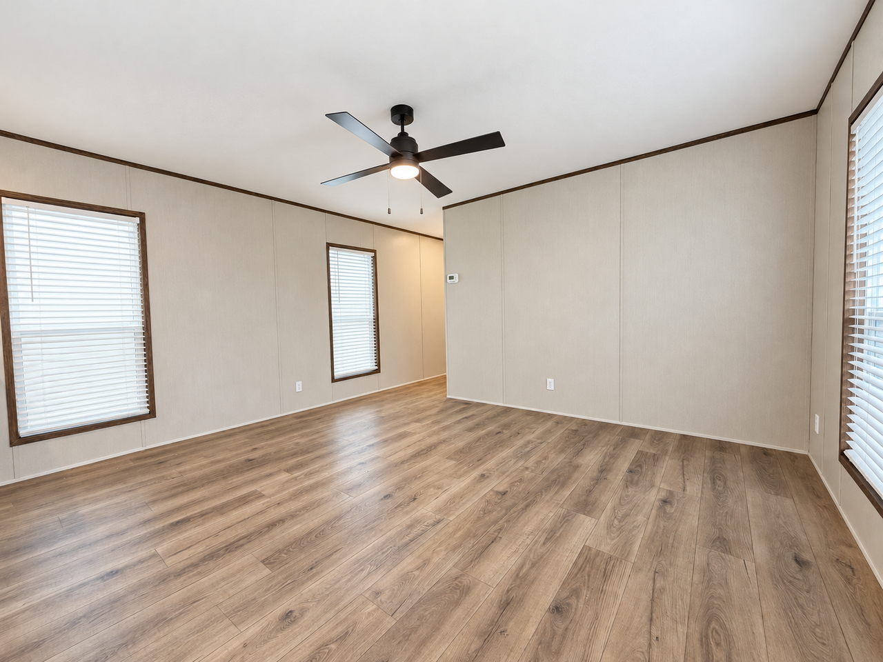 709 N Collins Fwy #5 - Photo 3 of 23