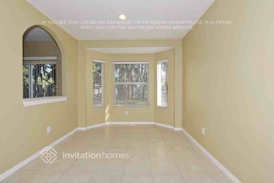 18220 Birdwater Dr - Photo 4 of 15