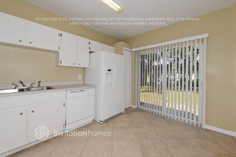 18220 Birdwater Dr - Photo 6 of 15
