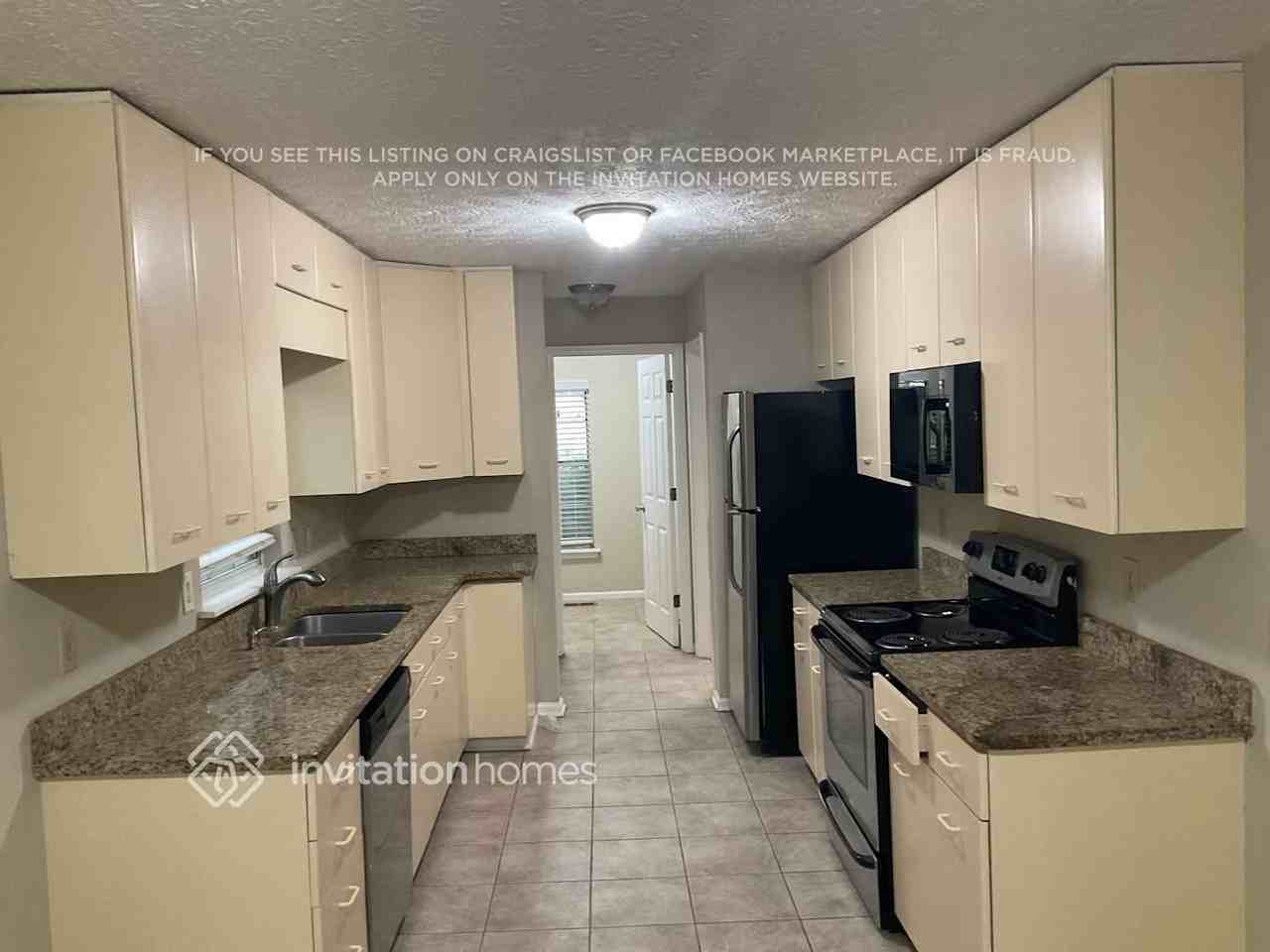 740 Greenwood Ln Sw - Photo 4 of 12
