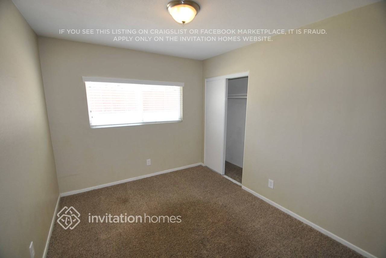 546 S Sandalwood Ave - Photo 5 of 9