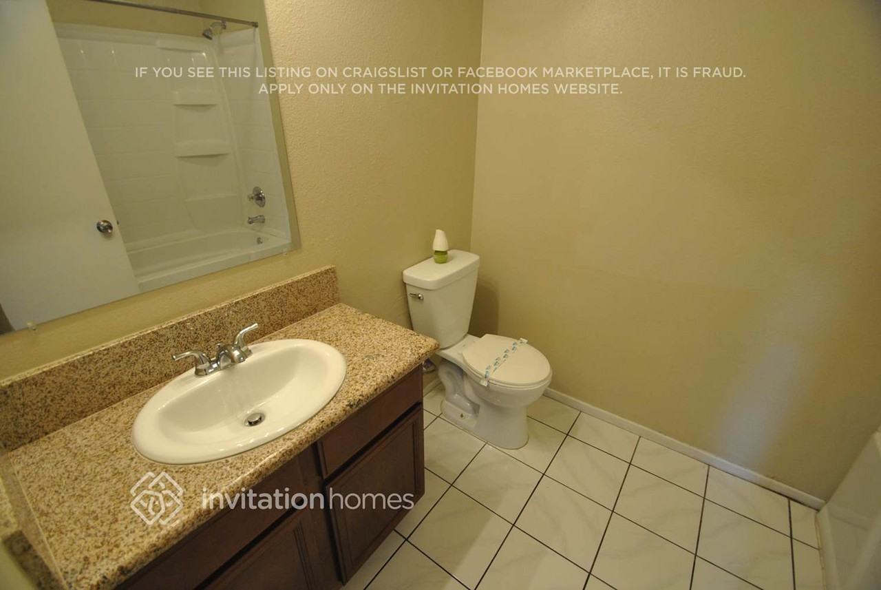546 S Sandalwood Ave - Photo 7 of 9