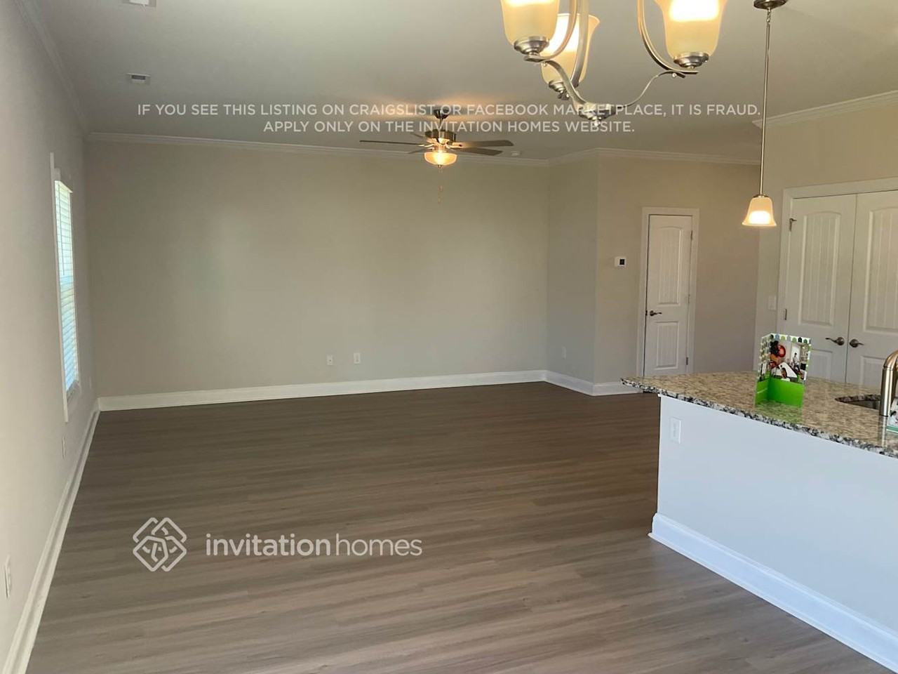 195 Susannah St - Photo 2 of 13