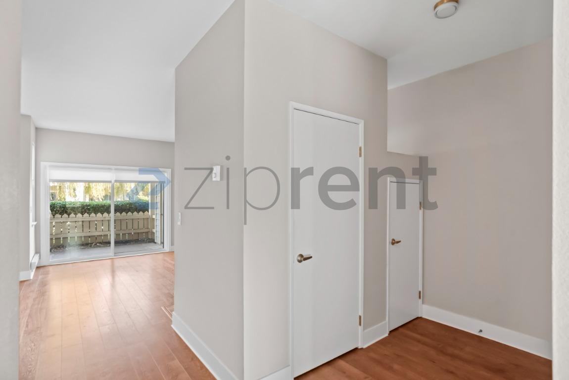 139 Shoreline Ct #139 - Photo 6 of 27