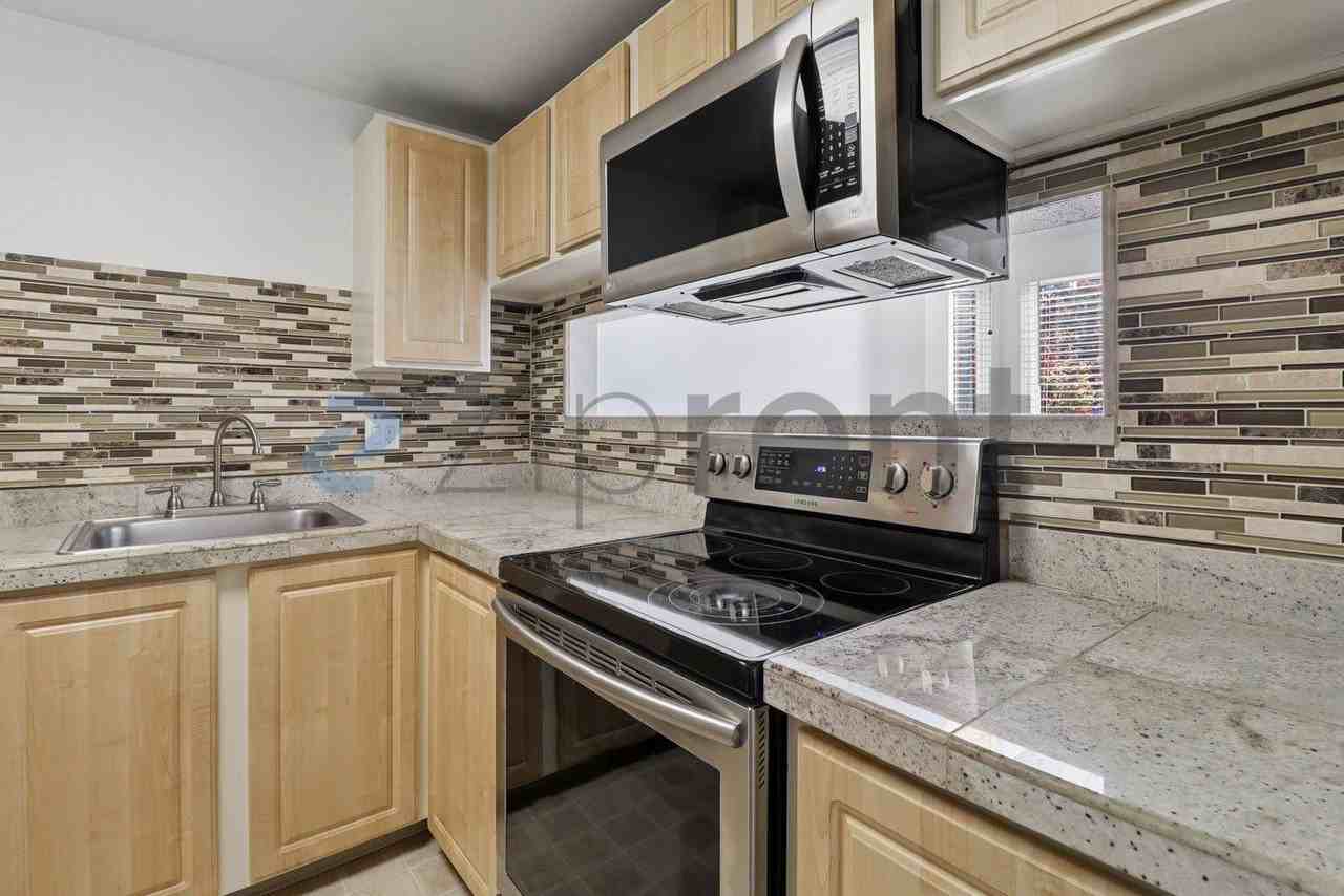 11110 Ne 125th Ln #H228 - Photo 6 of 14