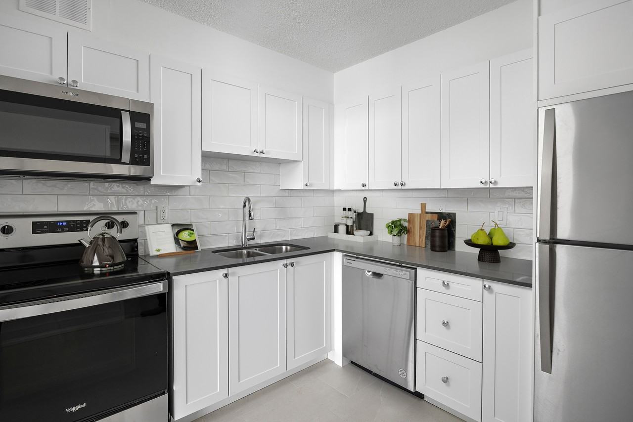 2375 The Collegeway - Photo 4 of 50