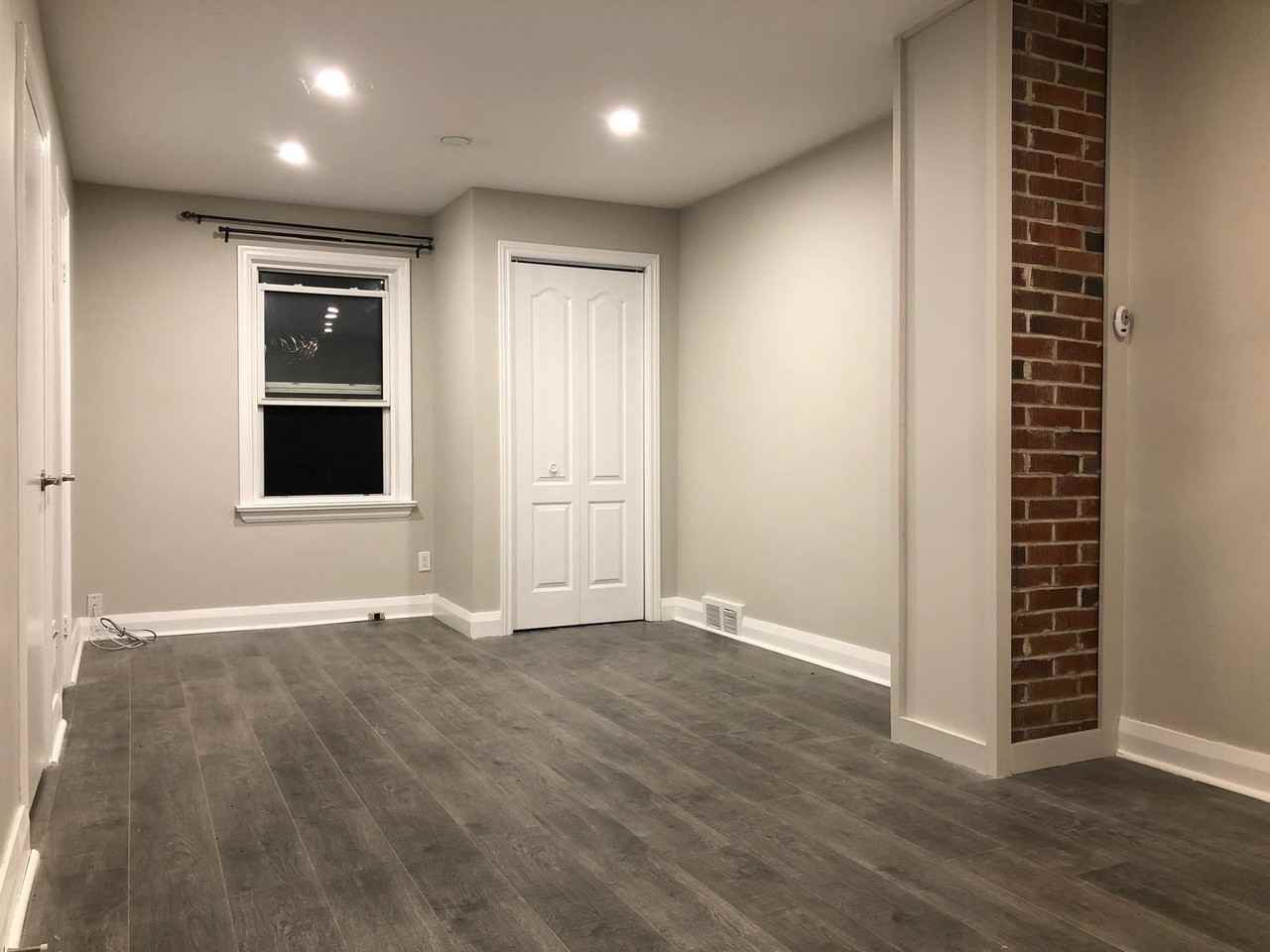 182 Duckworth St, Barrie, ON L4M 3W5, Canada - Photo 6 of 13