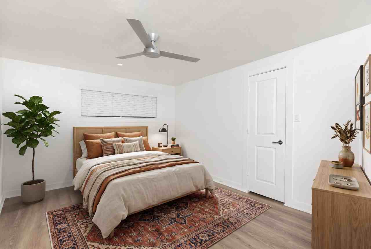 Dream Montrose - Photo 3 of 9