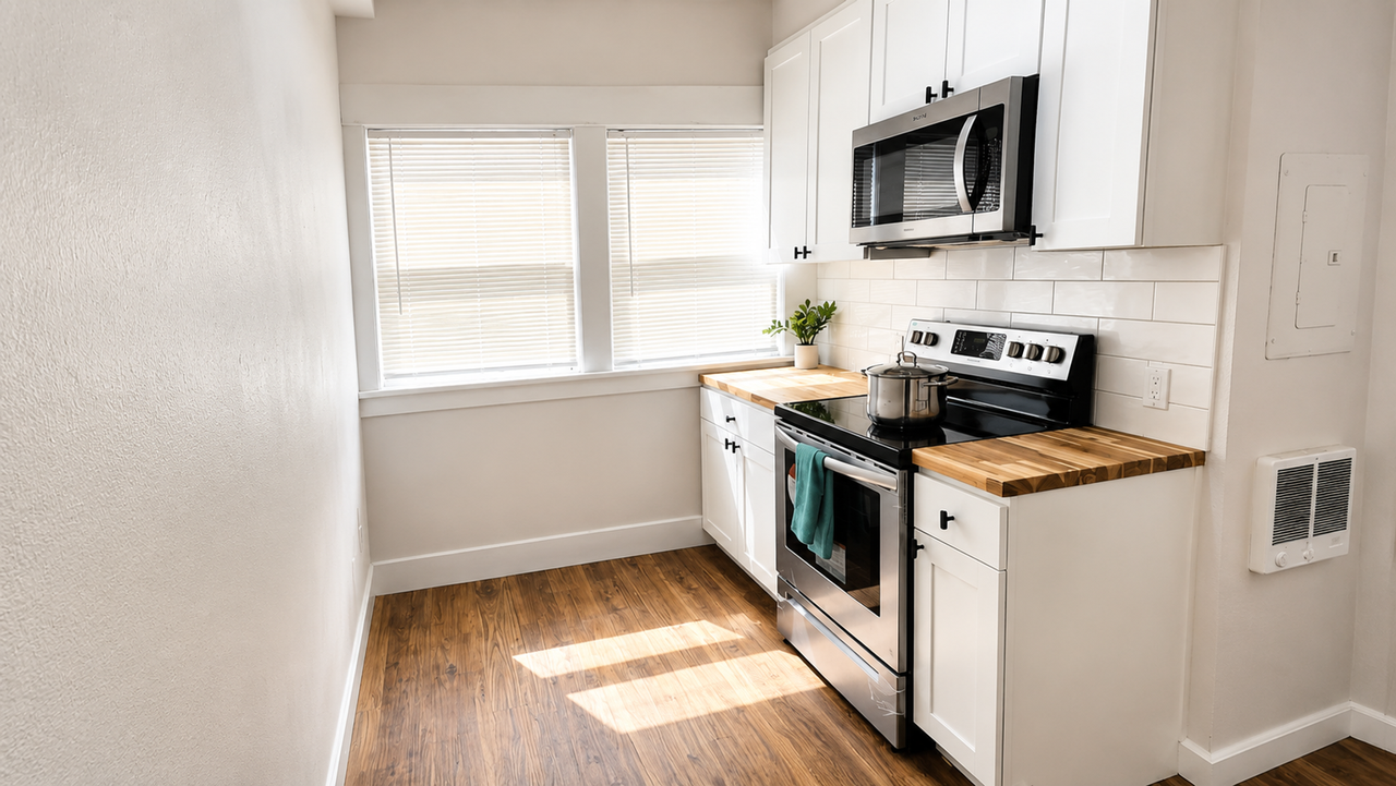Adams Apartments - Photo 4 of 21